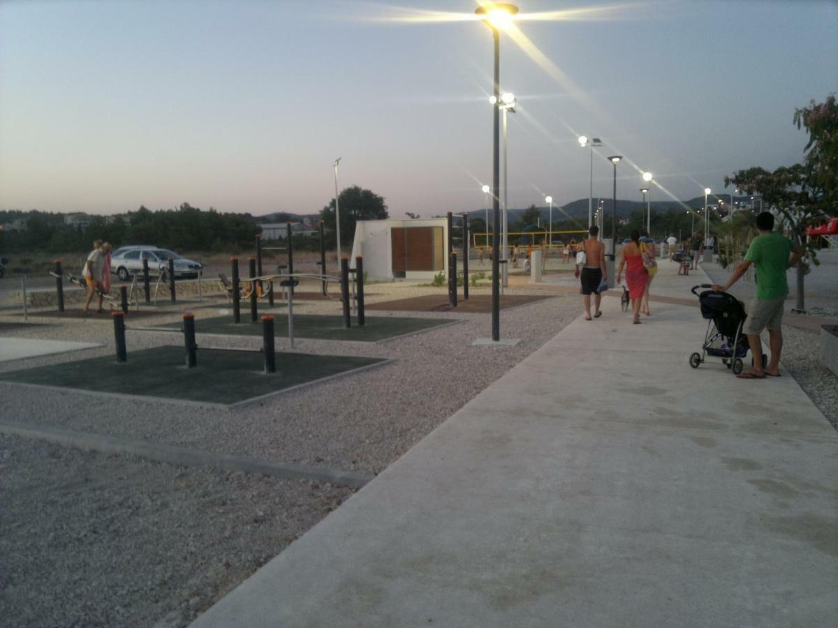 Apartmani Korenika Brodarica  Esterno foto